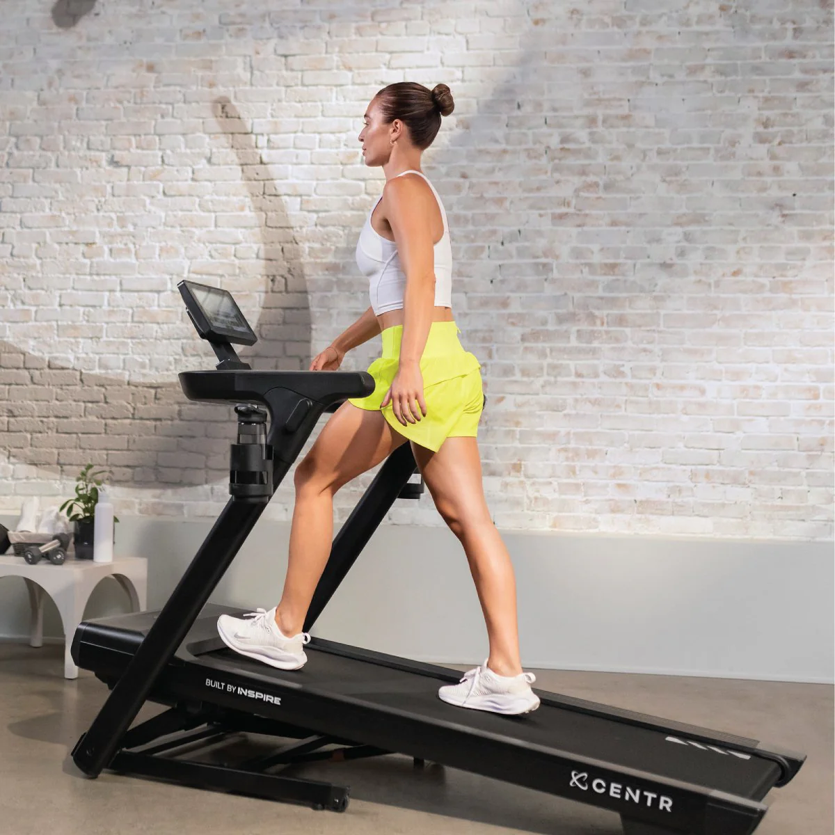 Centr Runr-S Treadmill with 10" Screen - Image 13